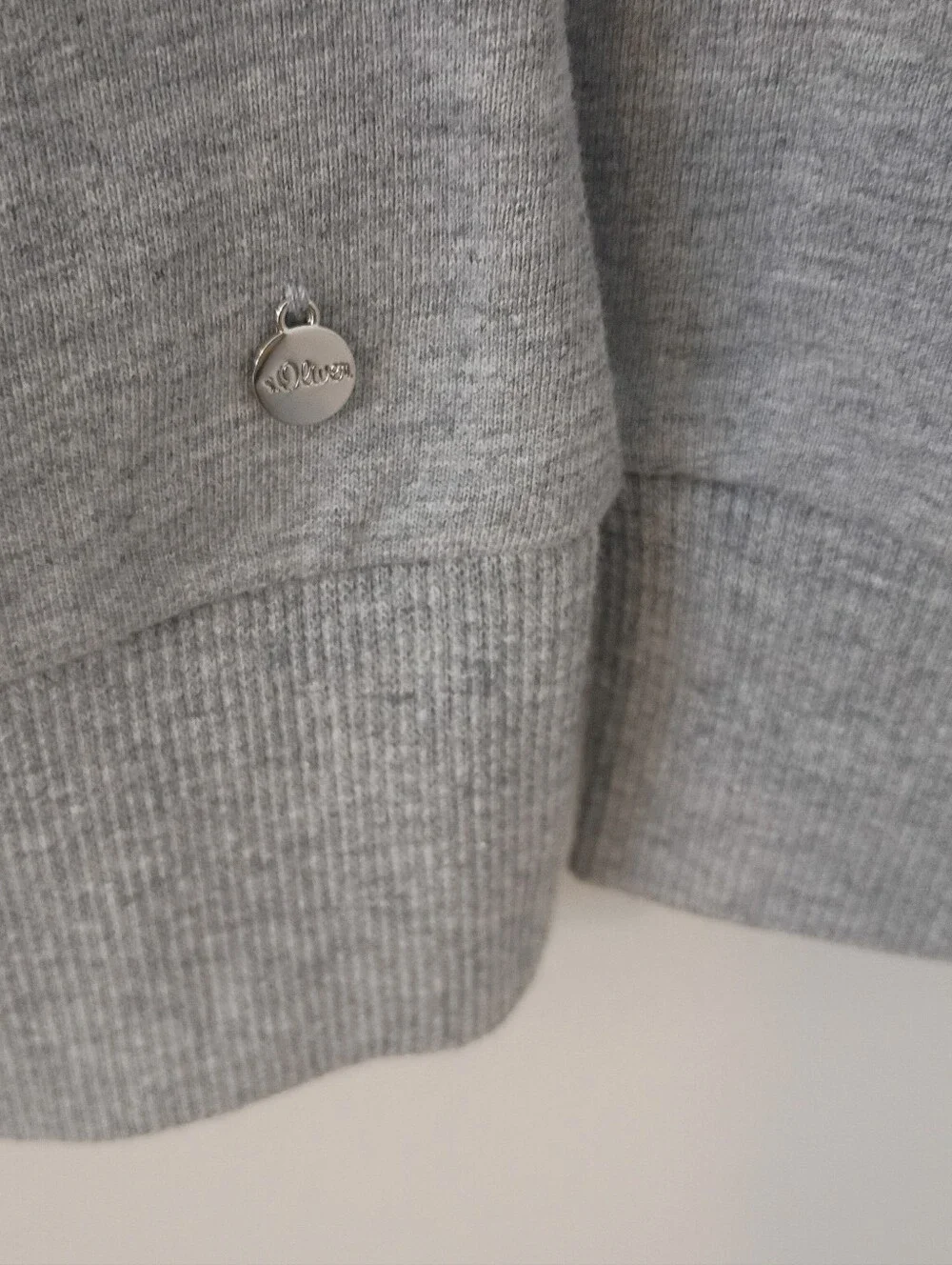 s.Oliver NWT Gray Good Vibes Graphic Crewneck Sweatshirt